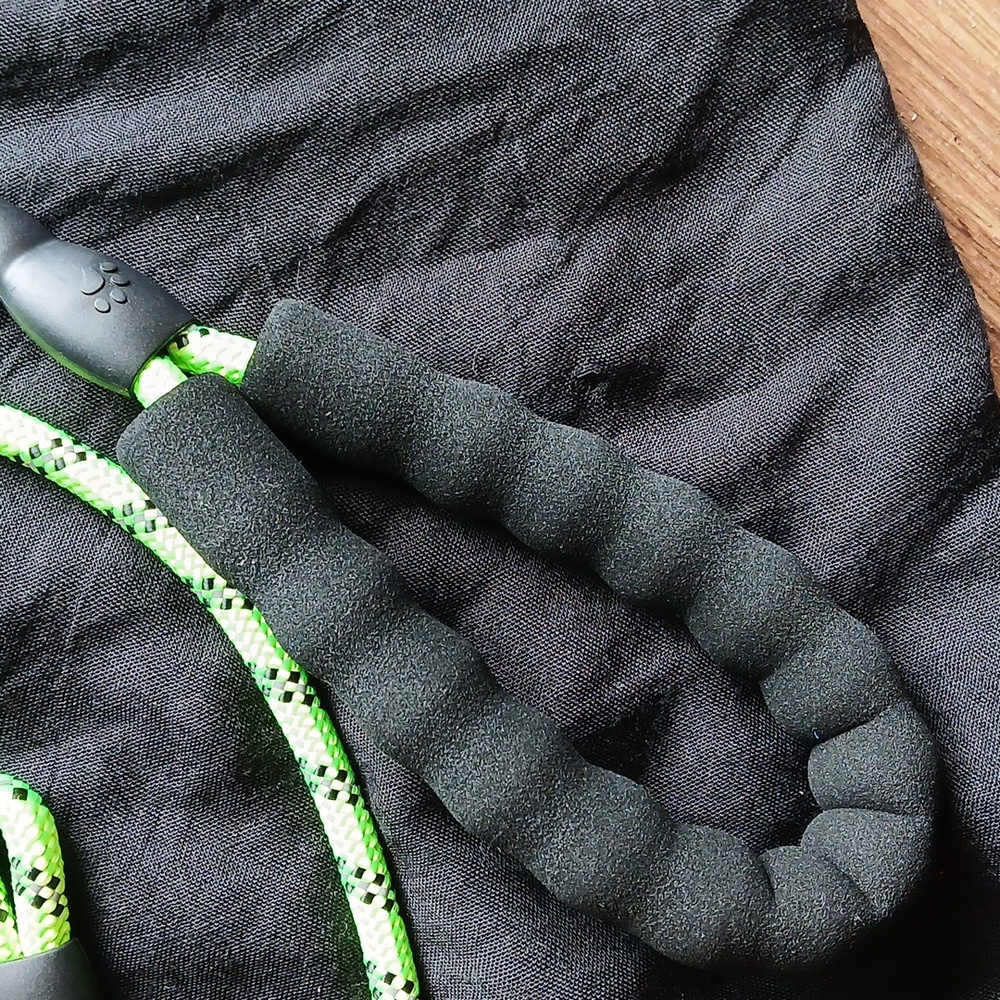 Reflective Green Dog Leash NWOT - Picture 3 of 3